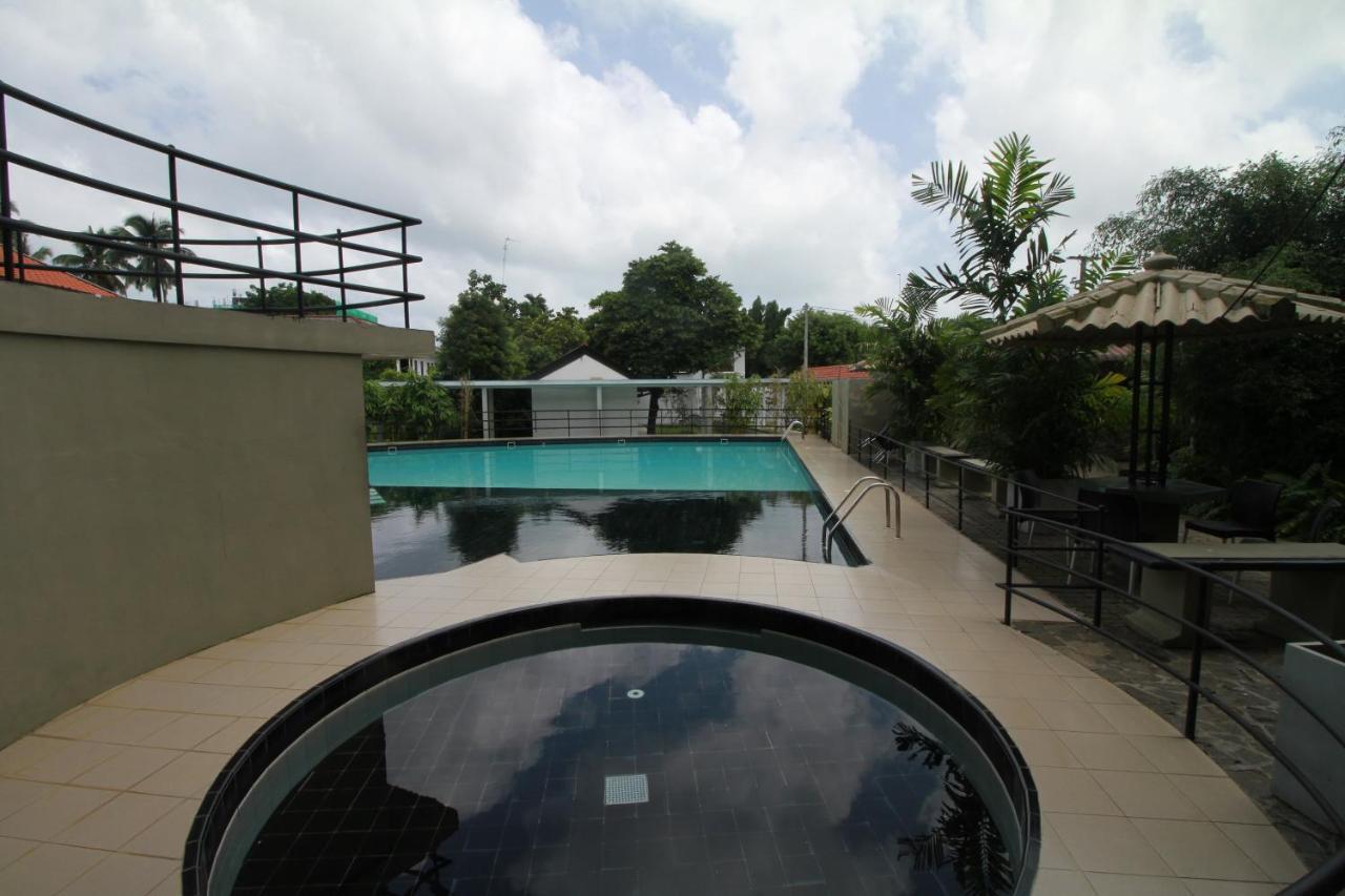 Garden Beach Hotel Kalutara Exterior foto