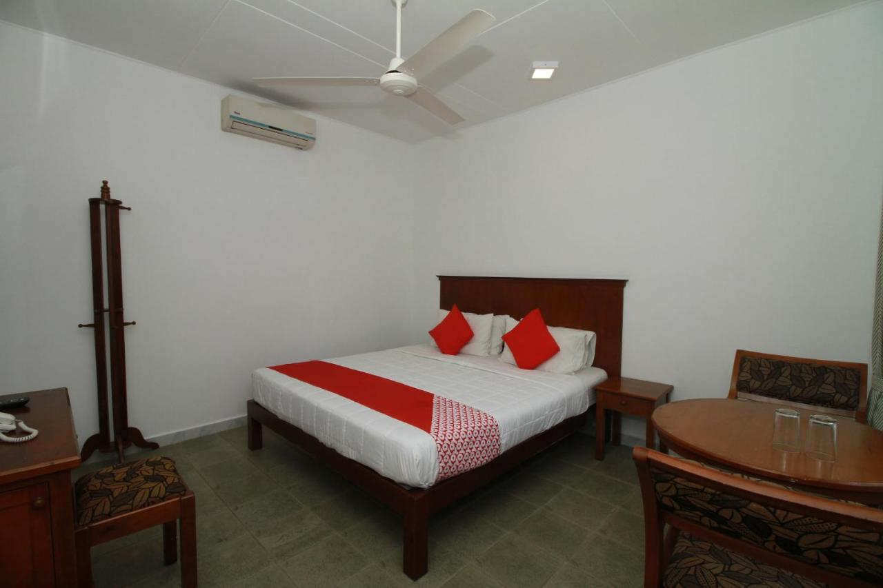 Garden Beach Hotel Kalutara Exterior foto
